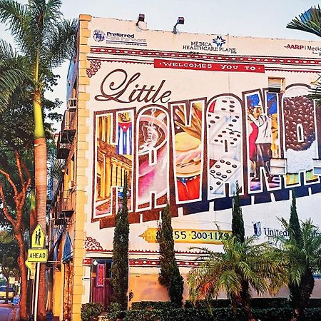 Voyage A Little Havana Bouguenais Ngoại thất bức ảnh